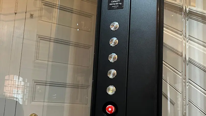 Interior of a Savaria Vuelift Octagonal home lift